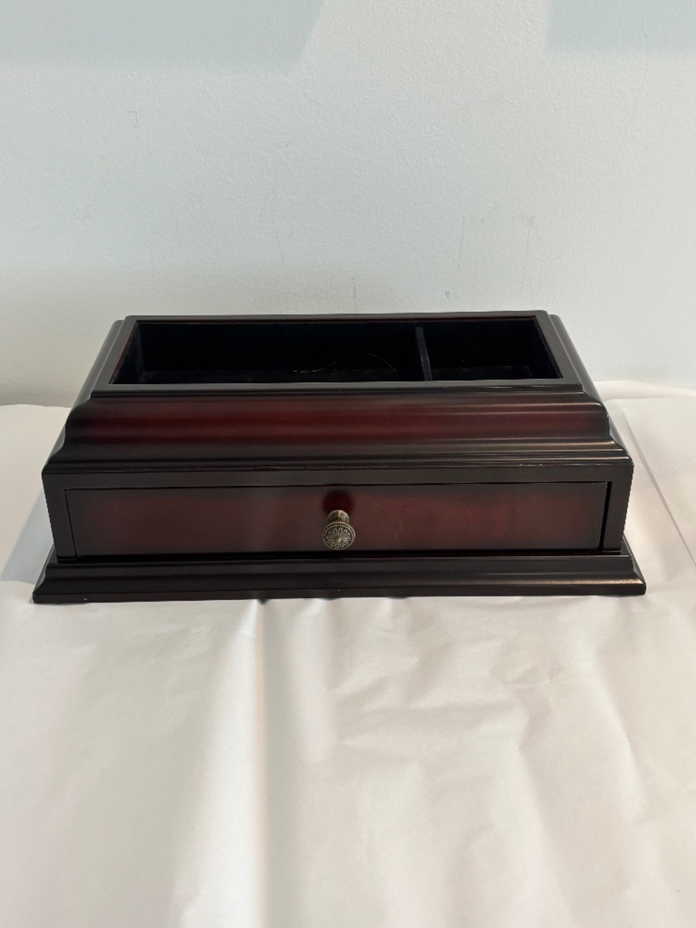 Vintage Bombay Company wooden valet chest jewelry box open top w/single drawer